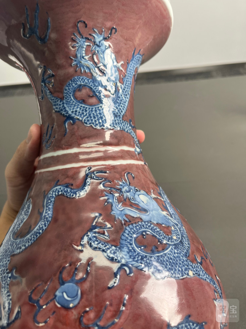 清康熙  青花釉里红堆塑云龙纹琵琶尊 - 图7